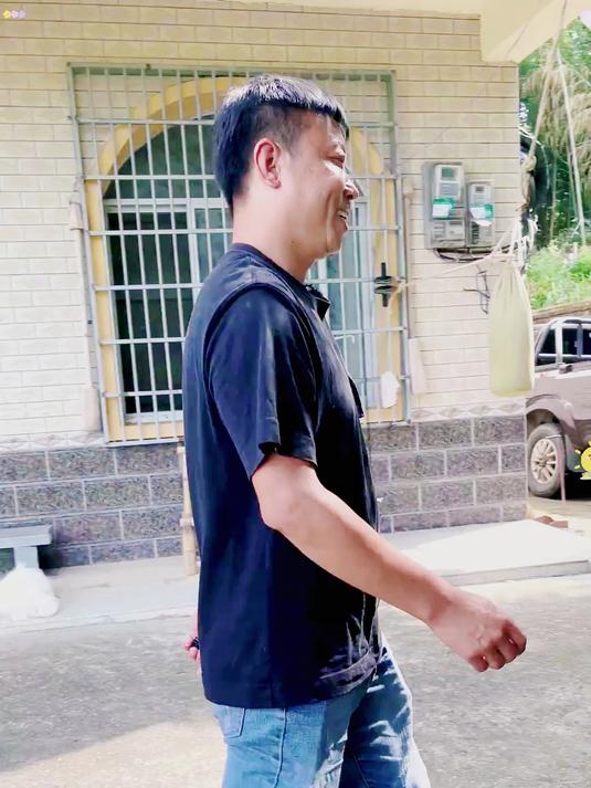 这大鱼塘捕鱼可这爽啊