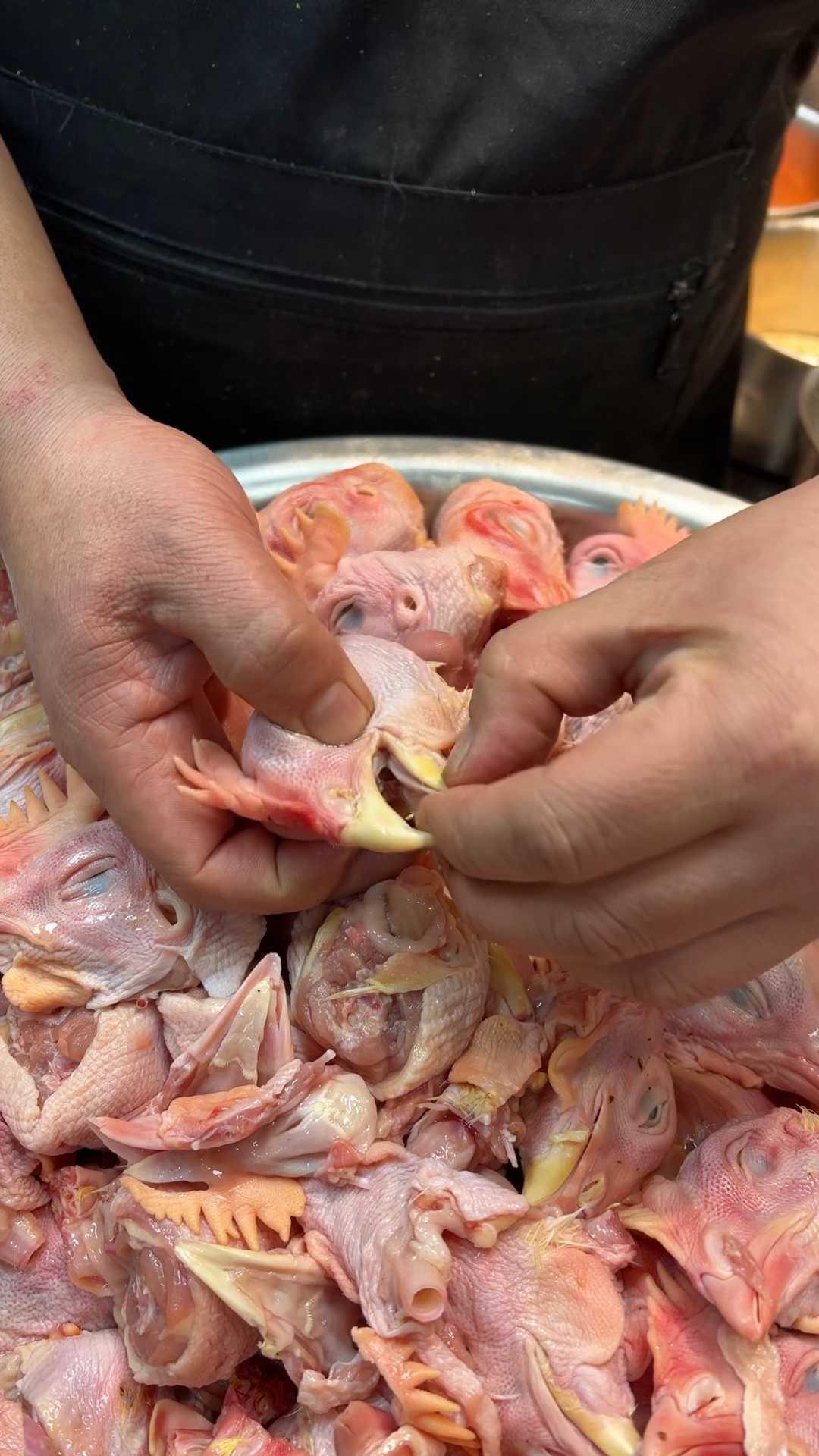 生烤鸡头的正确处理方法