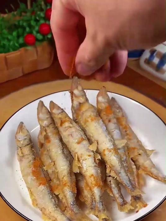 香酥多春鱼,一口一条根本停不下来