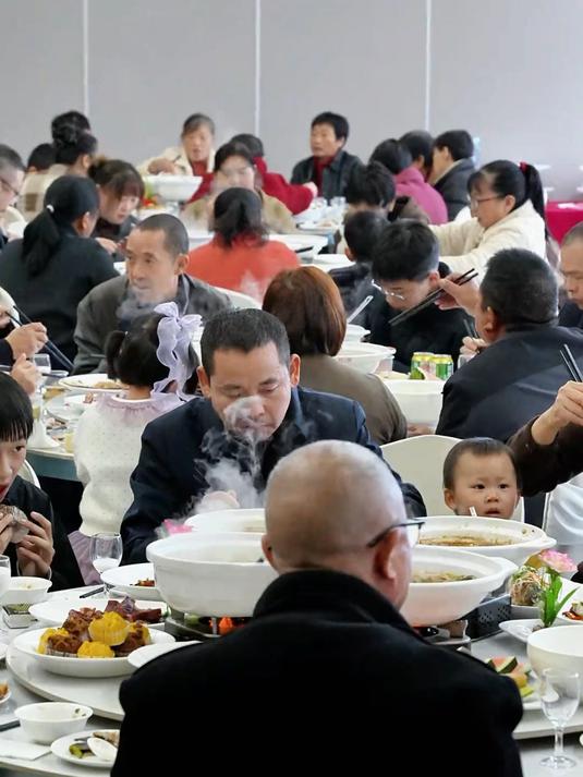 湖北特色美食蒸鱼糕做法简单鲜嫩爽滑入口