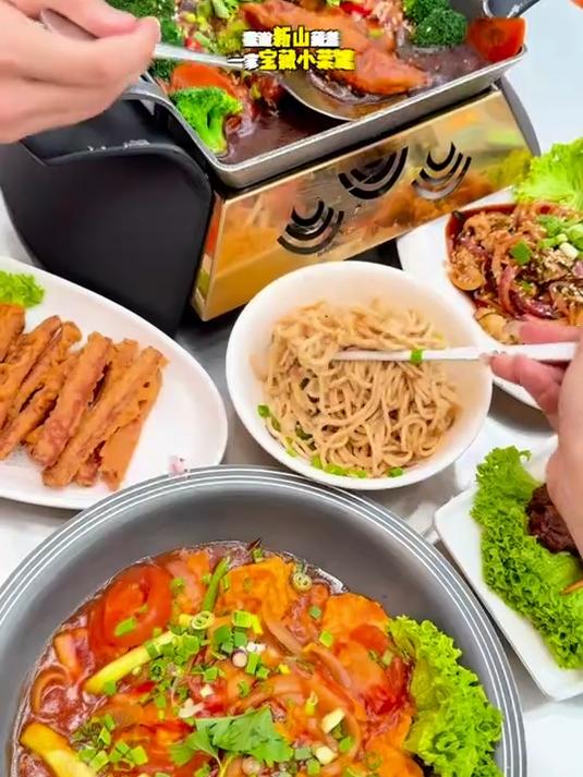 新山!好吃的店都很低调……