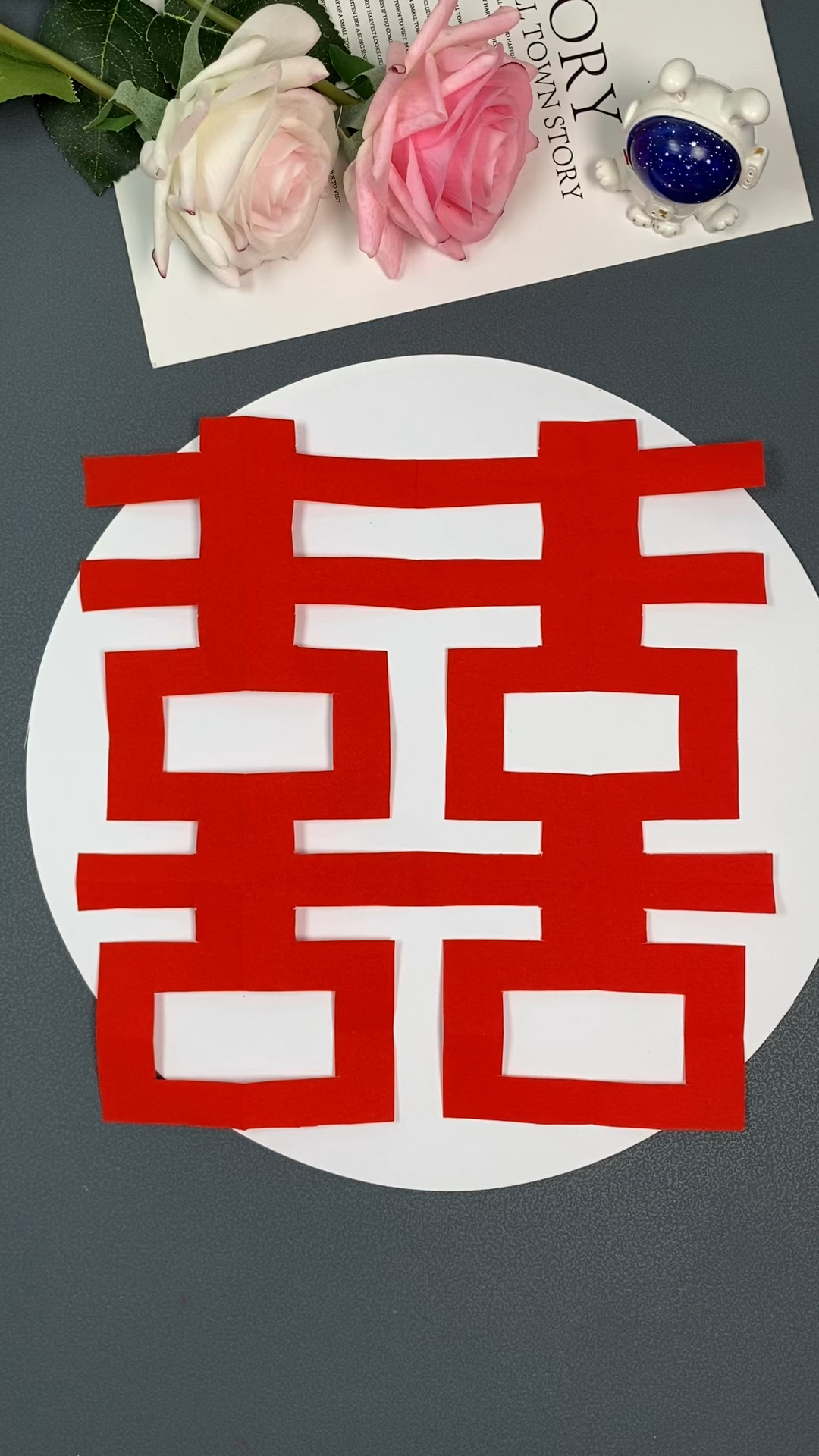 三刀教你剪双喜,红色双喜是中国传统文化代表喜庆吉祥 #双喜剪纸 #剪纸教程 #非遗