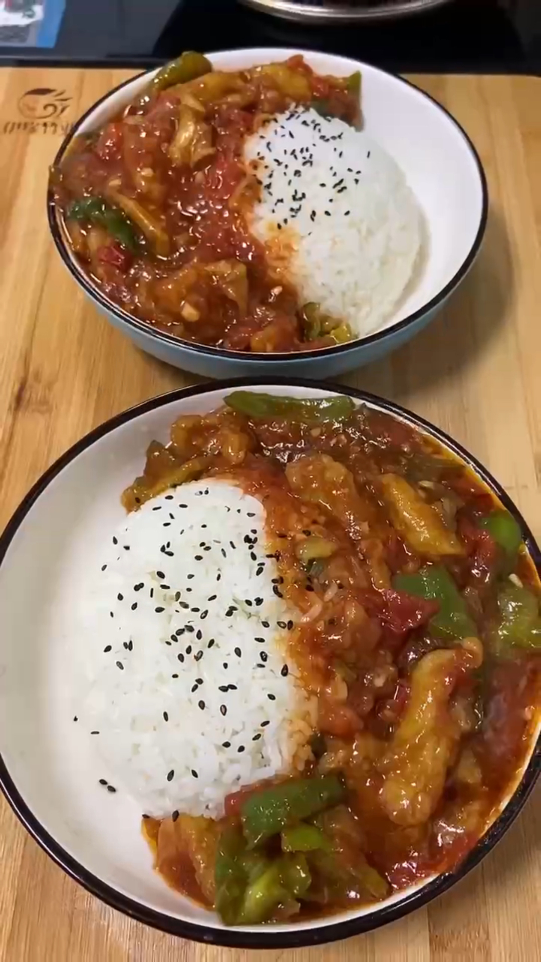 两块钱的茄子,做了两大盘美味的红烧茄子盖饭,全家都爱吃