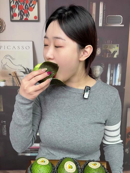 素食者福音!牛油果罗勒意面无奶油也香浓