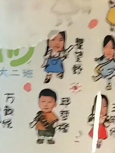 #民生微光#幼儿园将孩子亲笔手绘的头像做成杯子,当作大家的毕业礼物,网友:这礼物非常好,很