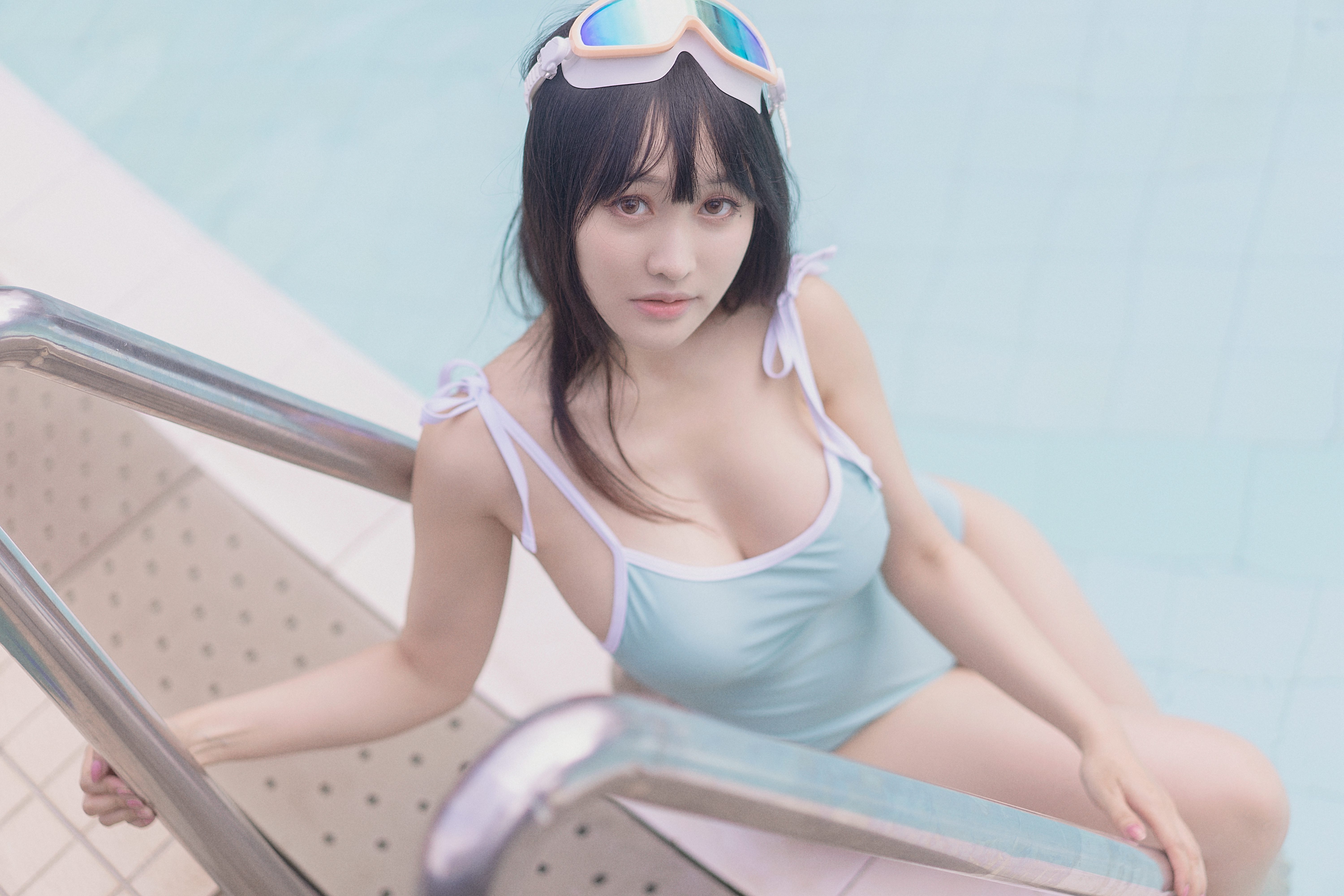 图片[27]-小何同学 – 060 尾巴泳池 [40P+1V292M]-六色网