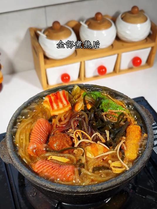 想吃老式砂锅麻辣烫，我们自己在家做很简单