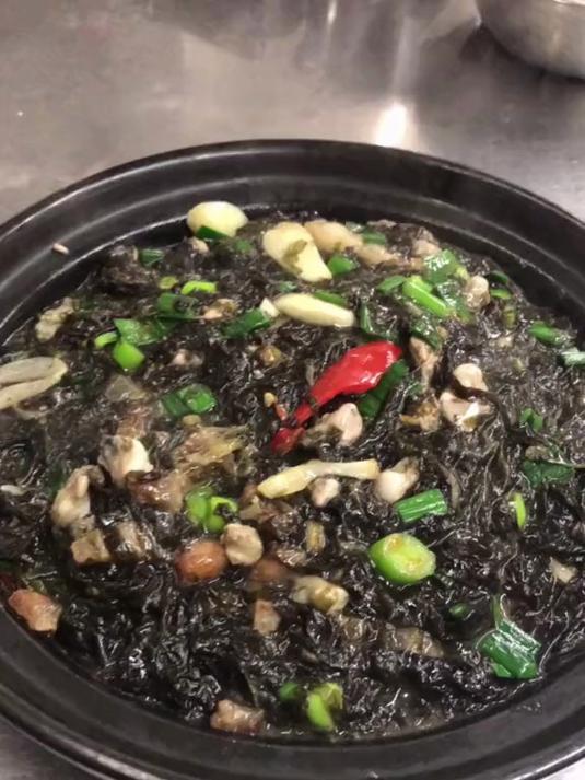 福建闽南特色菜“紫菜海蛎煲”正宗做法教程，鲜香美味
