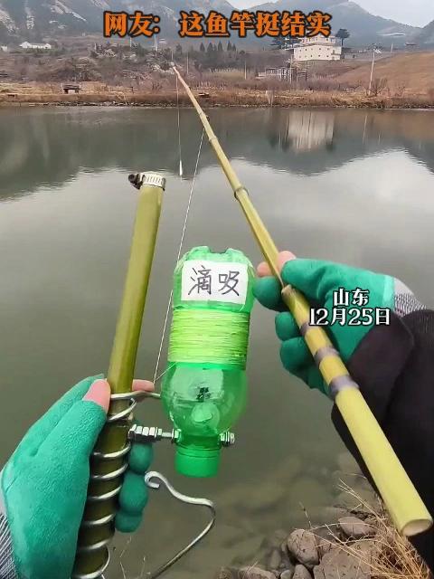 男子用竹子做了一根鱼竿,没想到这鱼竿钓鱼还挺顺手的