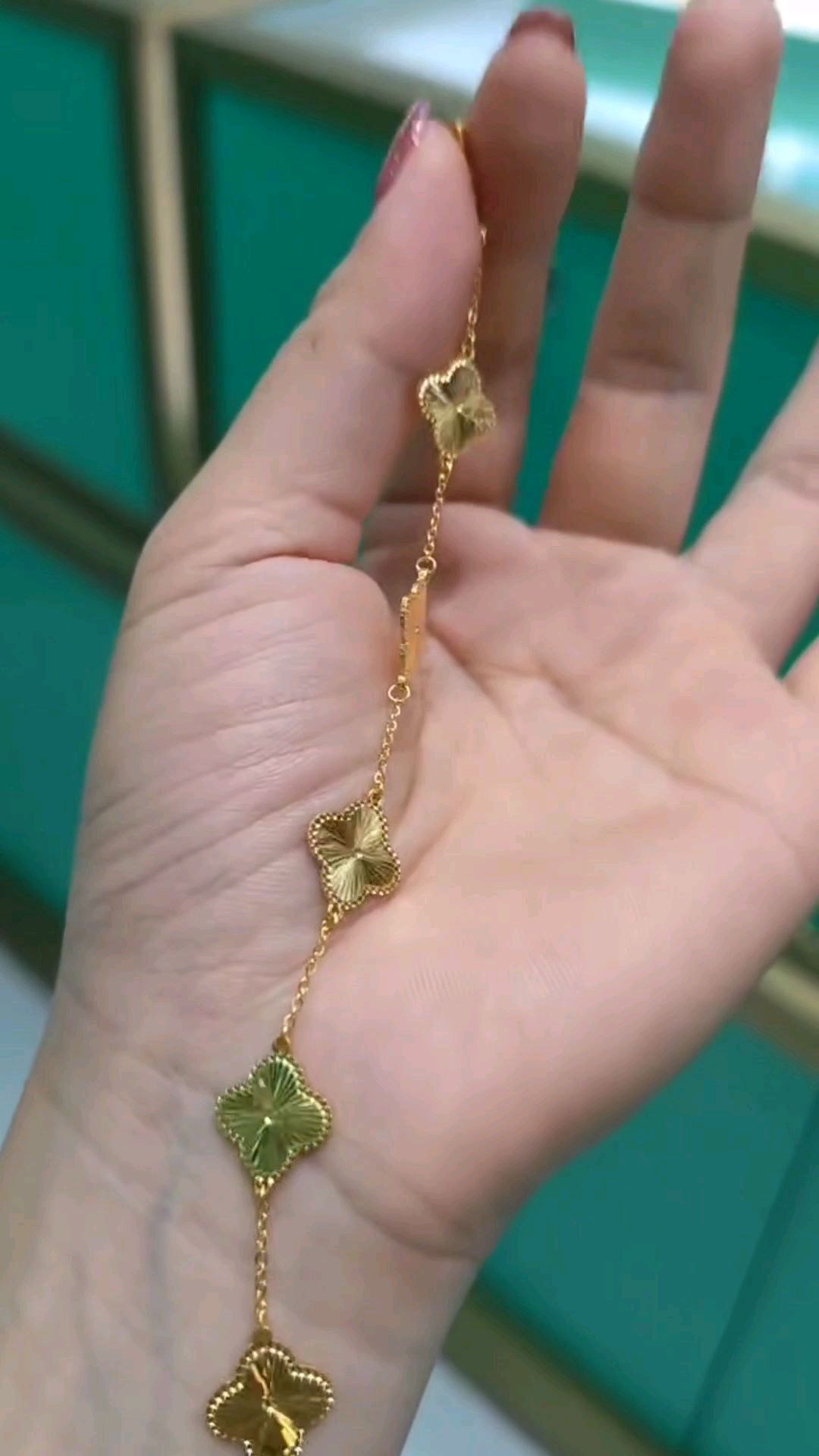 黄金工艺越来越精湛,5G工艺实现足金999材质做出18K金的效果