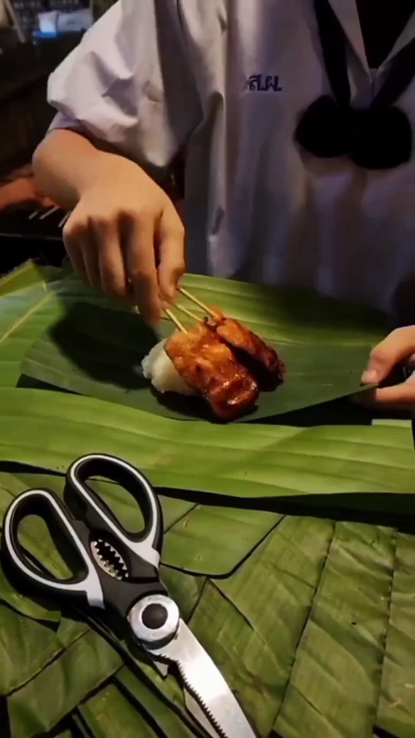 这糯米烤肉饭包做得也太精致了吧!