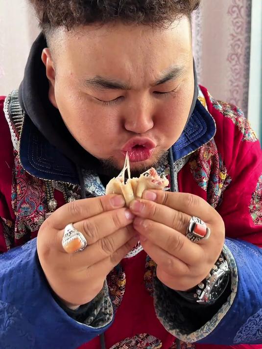 什么情况？肚包肉肉肠，怎么这么好吃