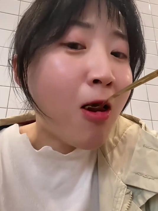 在日本吃蛋包饭