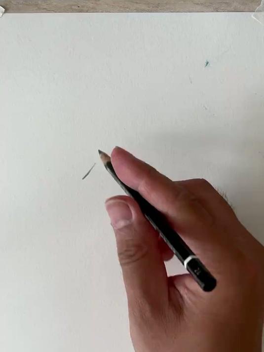 教你如何用简单步骤画出好看的衣服，零基础也能轻松学会的服装绘画技巧
