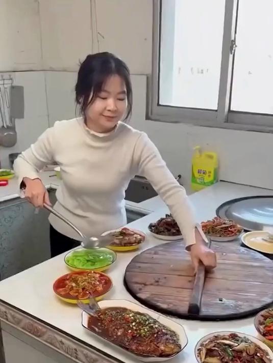 超级实用的多功能电炒锅!功能强大,煎炒烹炸样样行