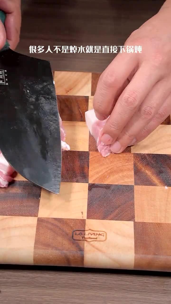家常版红烧肉做法,简单美味。肥而不腻