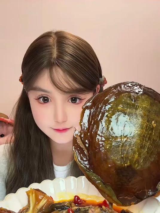 肴师傅麻辣甲鱼一吃一个不吱声