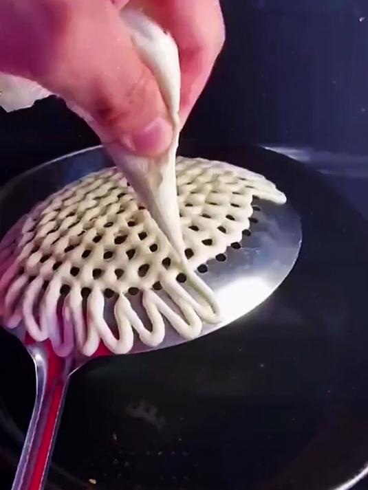 这样炸的面食真好看