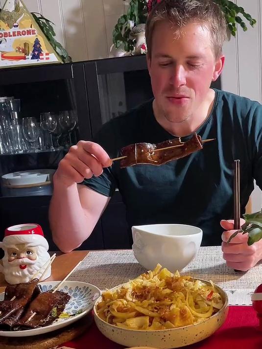 下大雪又接近极夜,突然好想吃烧烤豆干啊,自己尝试做个家庭版