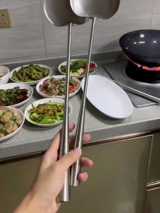 #618省心好物攻略#居家刚需长柄炒勺，加深勺头舀菜量大，防烫设计，日常下厨效率翻倍