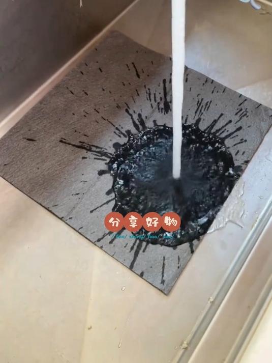 家里大扫除就用这个,一点不留水印可干净了,擦玻璃擦柜子都行!