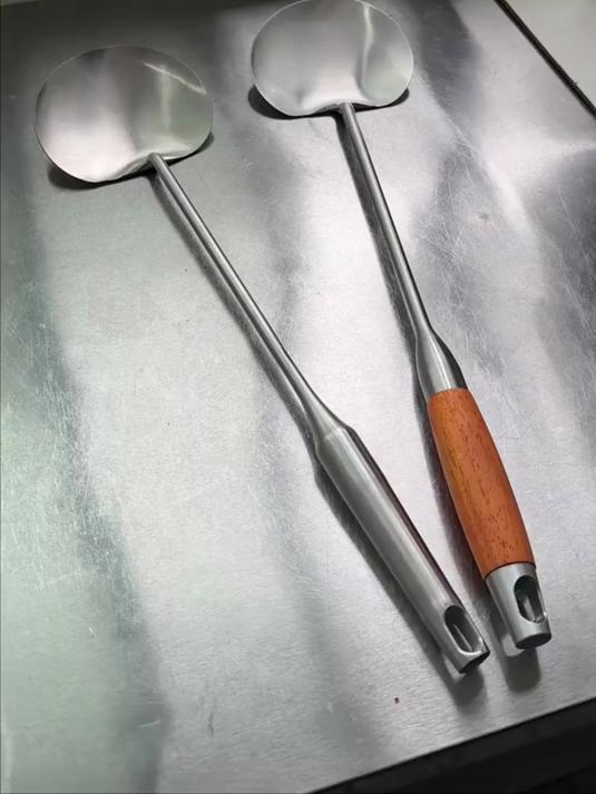 厨房必备翻炒利器，让烹饪变得更轻松！