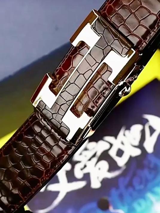 男人戴这皮带真舒服!真皮鳄鱼纹自动扣,显品味还不掉价!