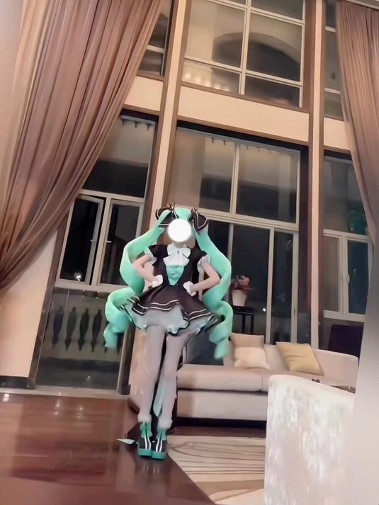 好像薄荷味的小蛋糕～初音未来 兔子洋装 lovepotion 宅舞