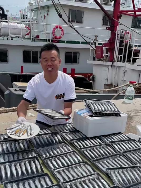 炸多春鱼外酥里嫩，鱼籽粒粒，孩子超爱吃！