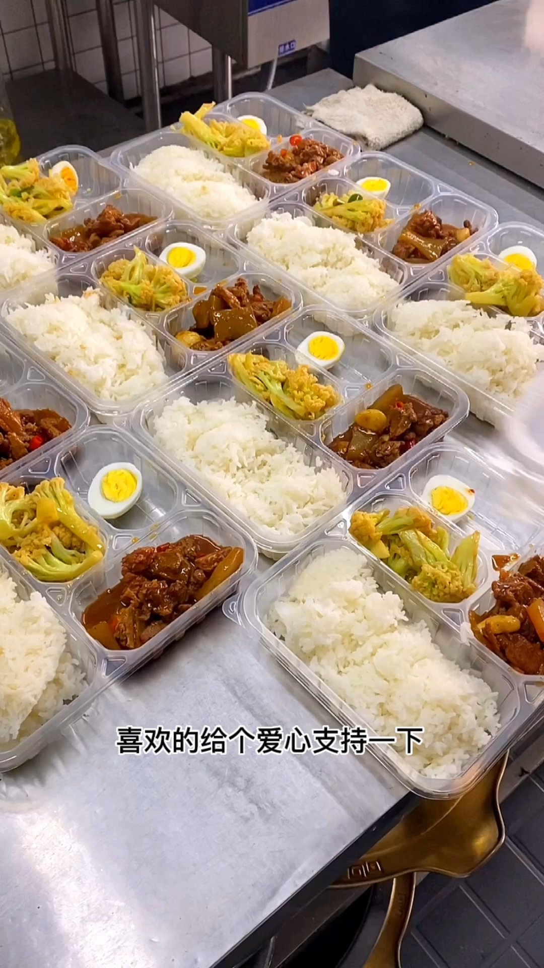 今日菜谱:红烧猪脚+啤酒鸭+土豆五花肉