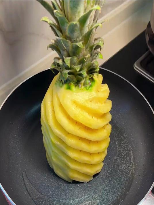 菠萝红烧肉的制作方法