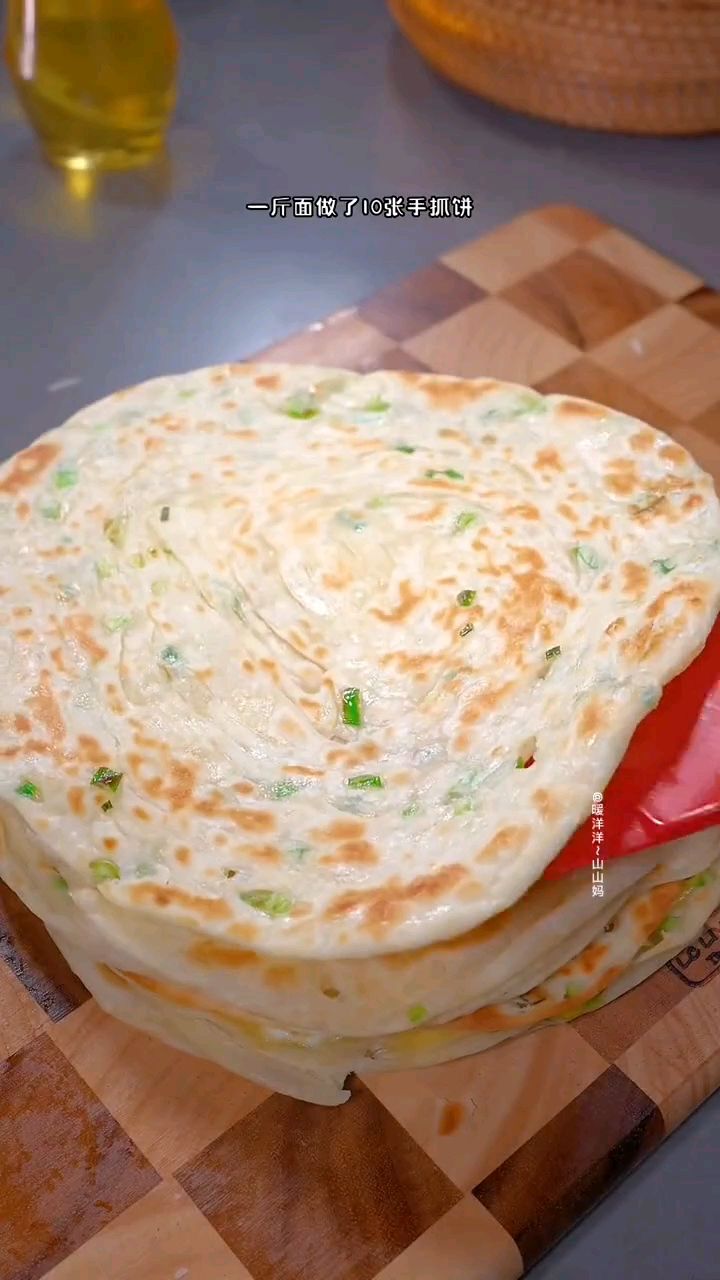 家常做法葱花手抓饼的做法简单又好吃教程来了