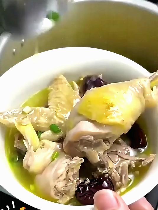 炖鸡汤的教程