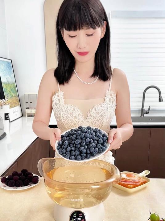还傻傻用清水洗菜吗？入口的东西不敢马虎，试试这个食材净化机 