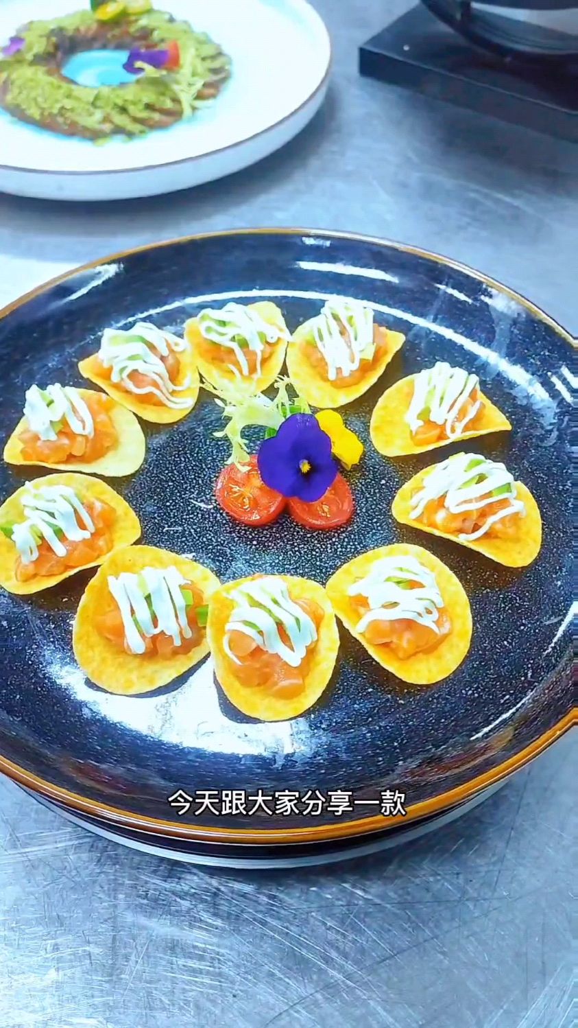 牛油果三文鱼的美食做法