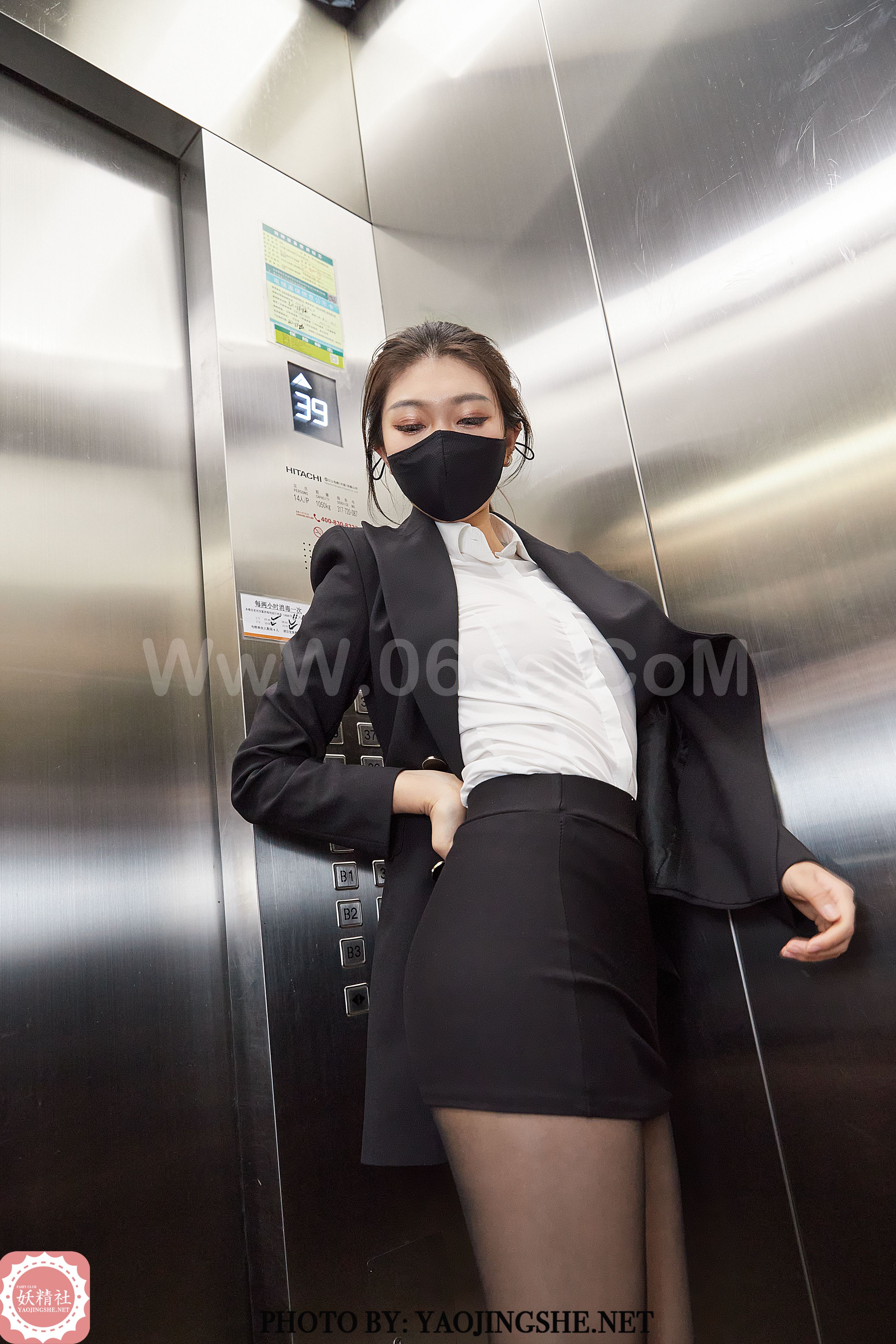 图片[15]-[YaoJingShe 妖精社] T2121《苏伟-尾随苏老师》[60P-314MB]-六色网
