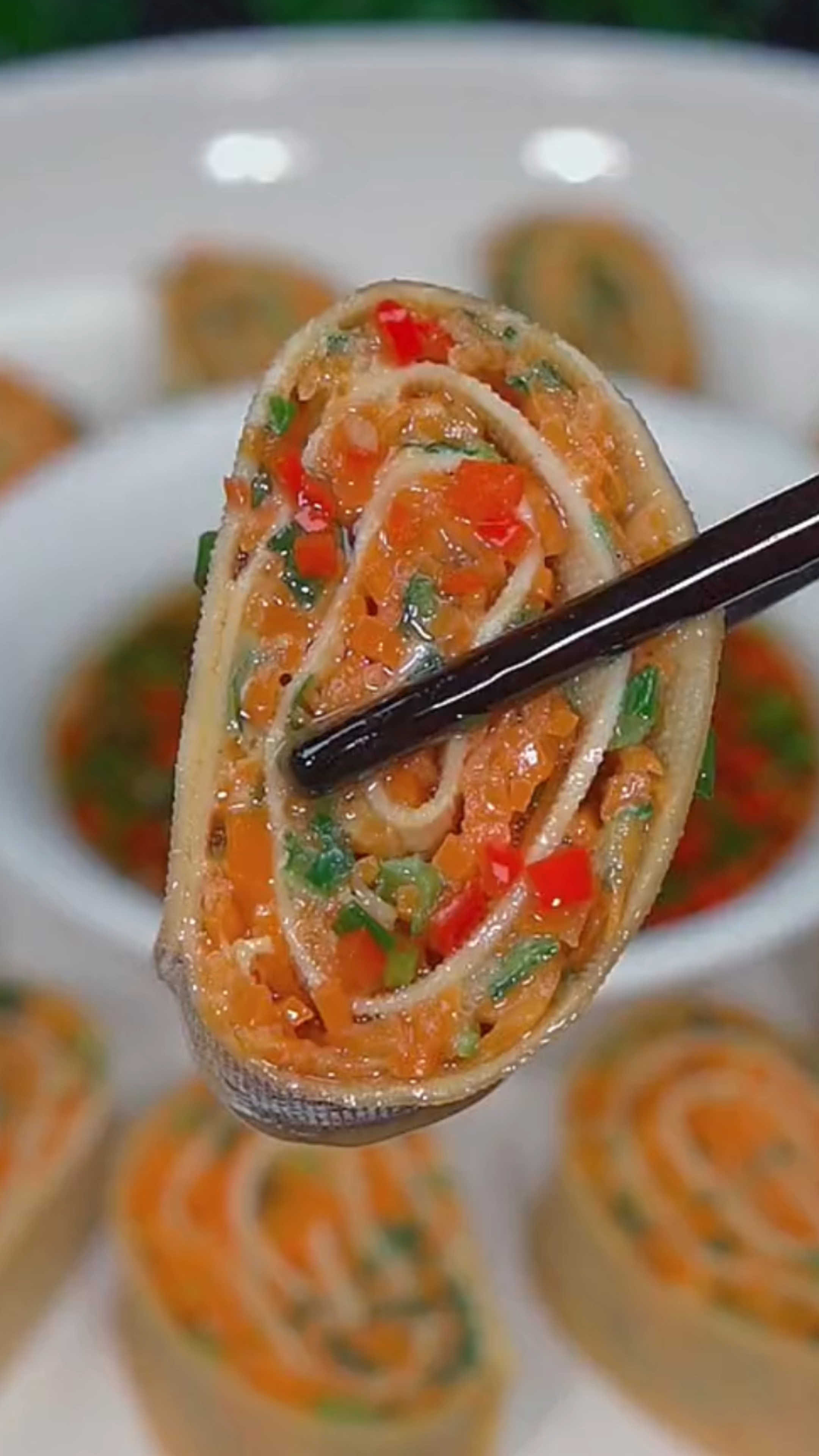 把青菜和胡萝卜放锅里蒸一蒸,竟然这么好吃,我是真的没有想到