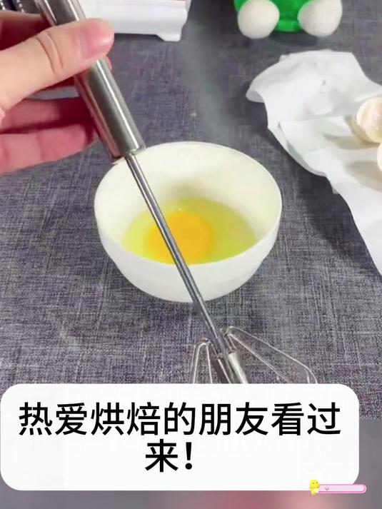 “古法煨炖|陶瓷炖盅慢火精炖,锁住营养更鲜香”