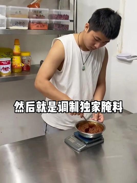 现在是地摊烤鱼的第n天,坚持就有收获,加油!2