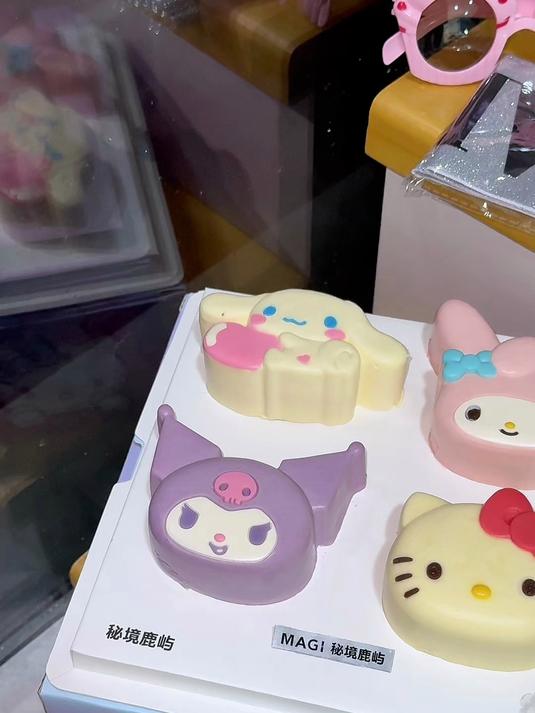 分享一下我的三丽鸥冰淇凌蛋糕超可爱