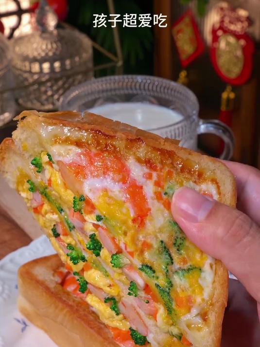 孩子爱吃的吐司三明治早餐