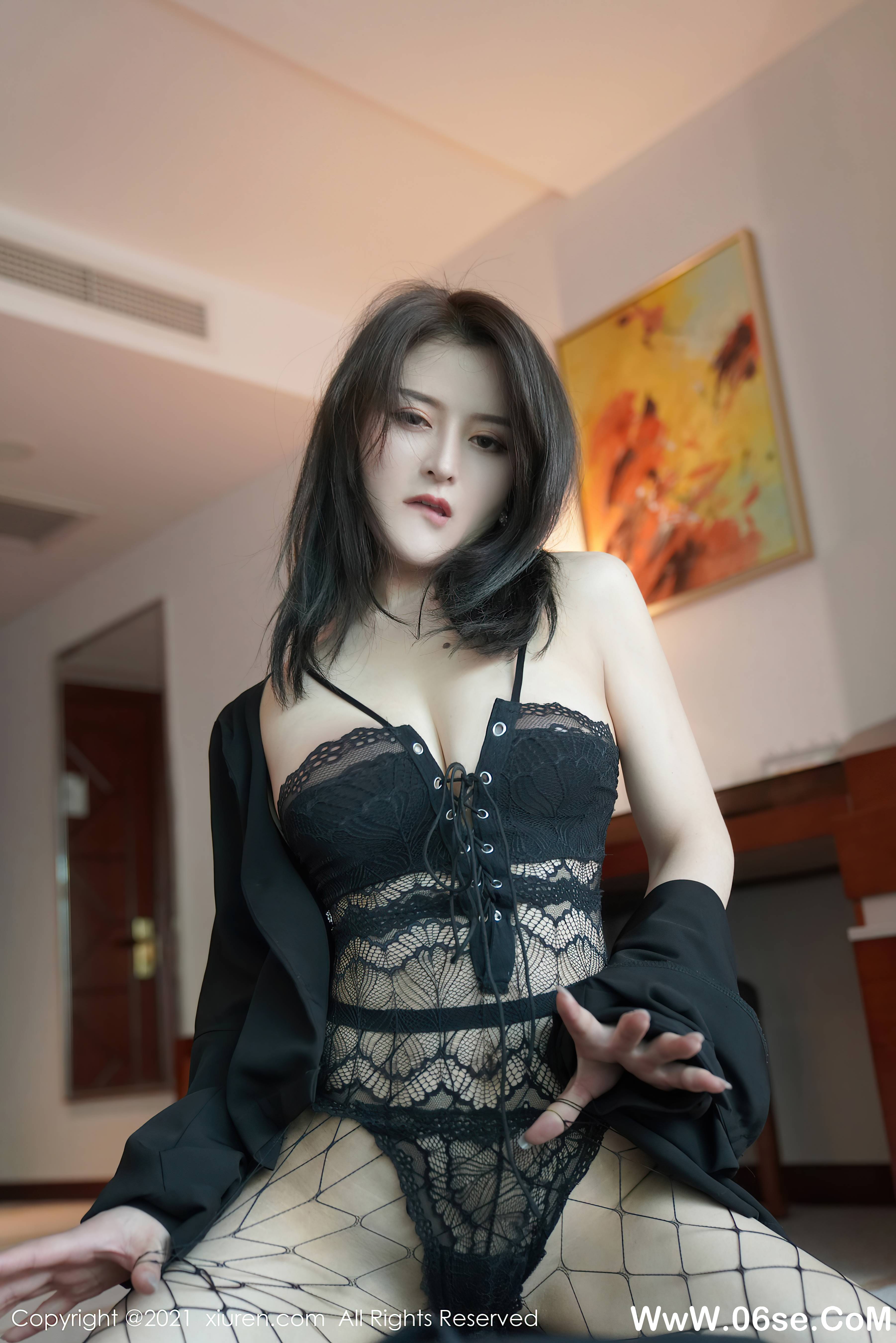 图片[34]-[XIUREN秀人网] 2021.05.07 NO.3376 璀灿[40+1P424M]-六色网