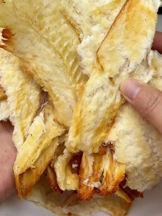 露营宝藏零食!现烤深海鳕鱼片,酥脆入味越嚼越香!