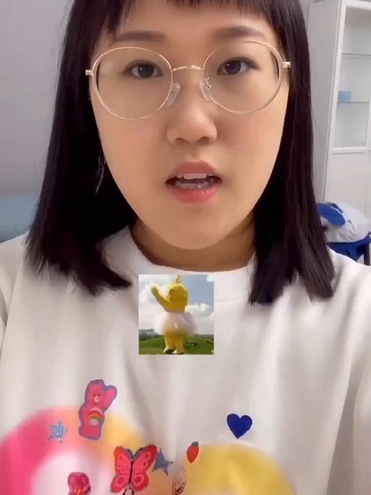 春天到啦,和姐妹一起去挖野菜