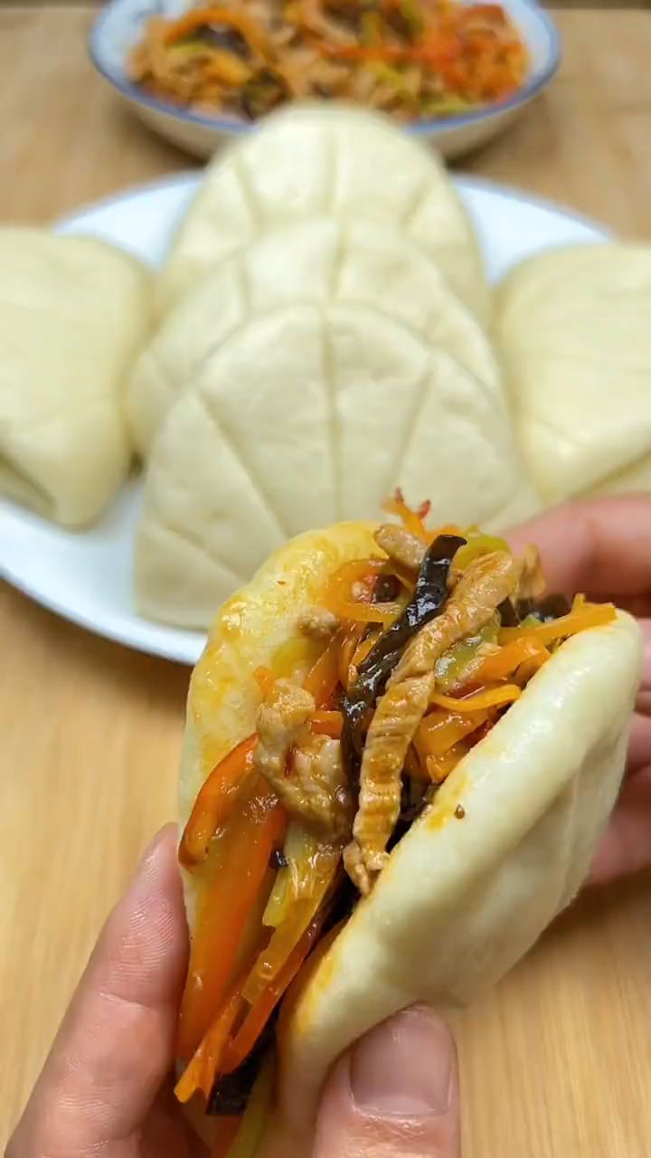 夹肉夹菜都好吃的荷叶饼!