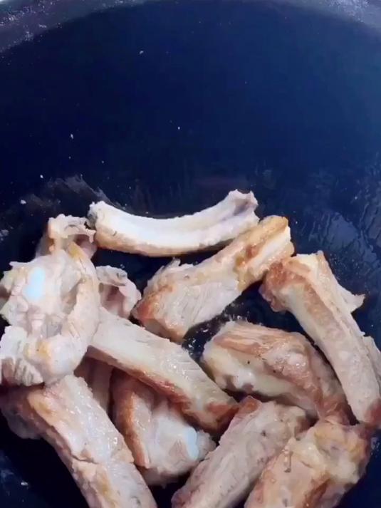 可乐排骨做法教程，爱吃排骨的要学习啦，香甜好吃排骨软烂