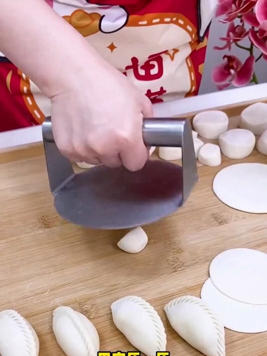 圆型压饼器手抓烧饼家用手压压皮商用铁板鱿鱼压饺子皮神器