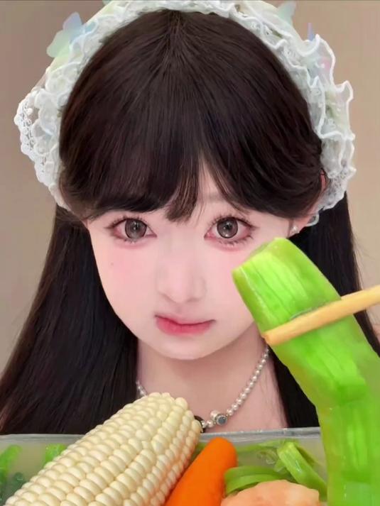 清爽蔬菜丸子汤！鲜掉眉毛，谁懂这口暖心暖胃的香～