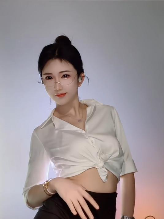 我跳完舞发现大话西游周星驰表情包别随便用了,我也不敢用了