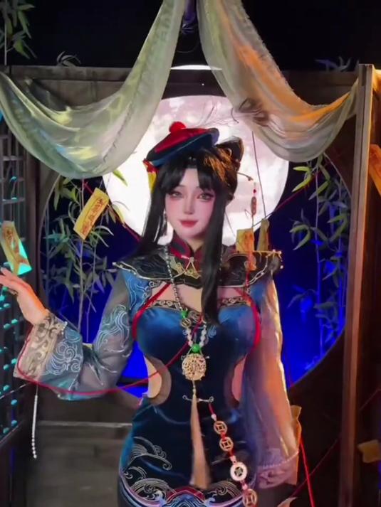 你们打人的时候到底怎么绷住表情的?